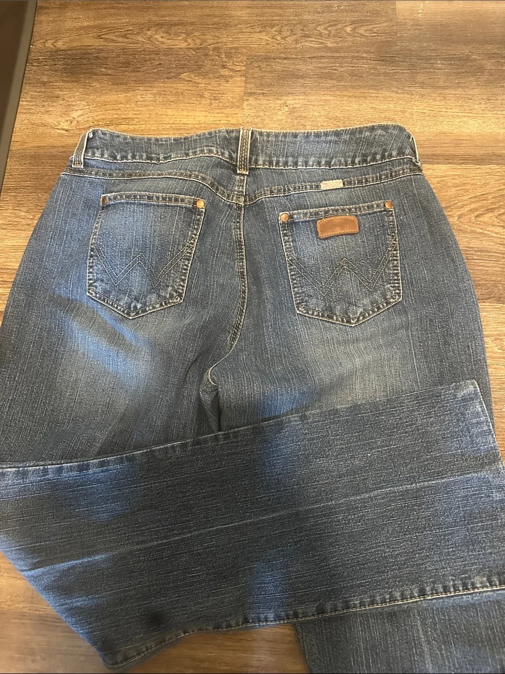Wrangler  Straight Jeans - Faded Blue Denim